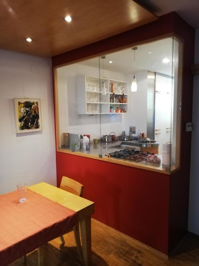 Room In Maisonette With Garden, Parking Place Wien Exterior foto